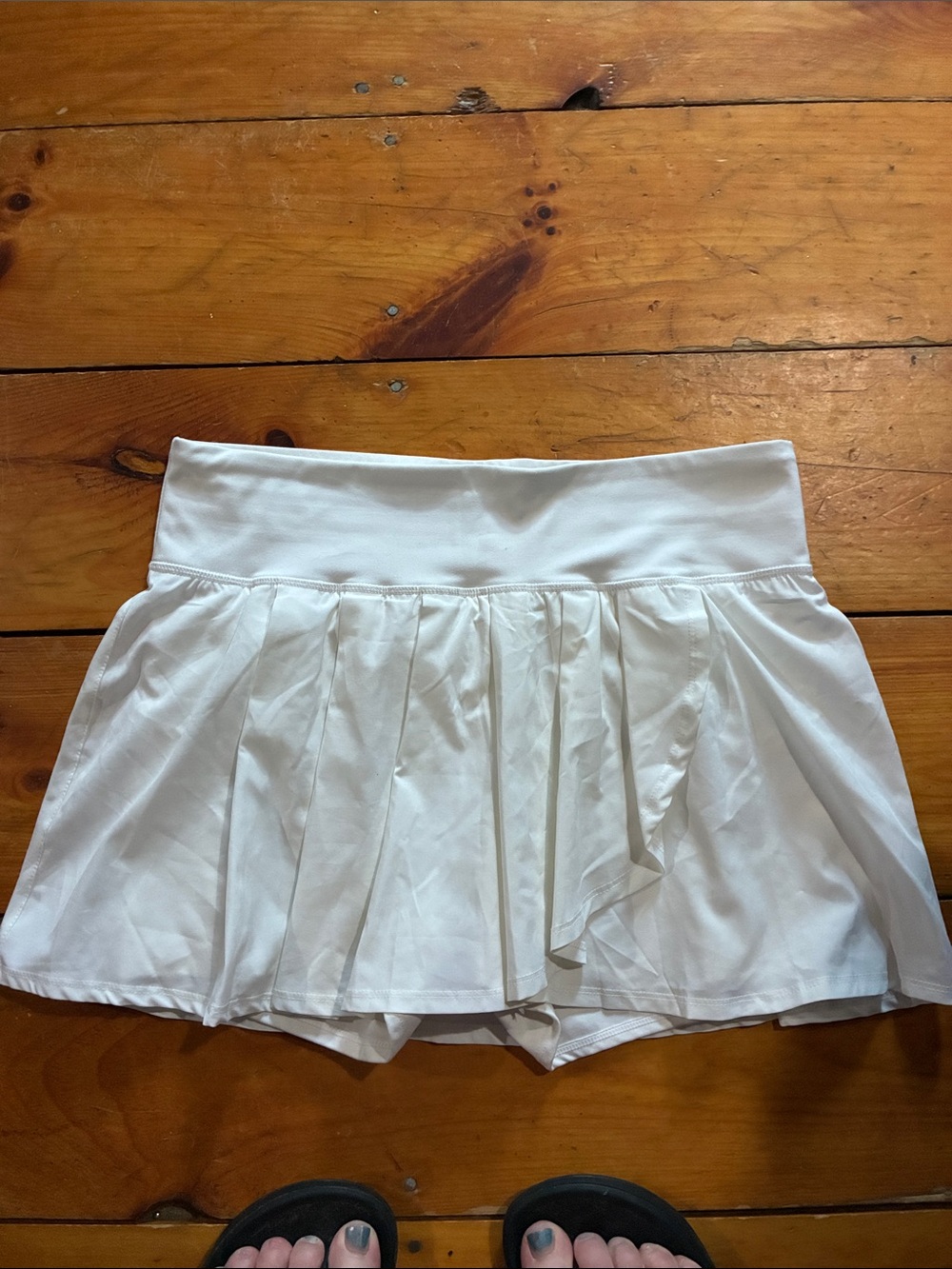 JoyLab White Pleated Athletic Skort